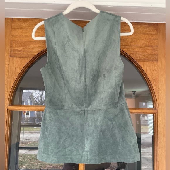 Bcbgmaxazria Women’s Faux Suede Sage Green Top Size Small - Picture 5 of 5